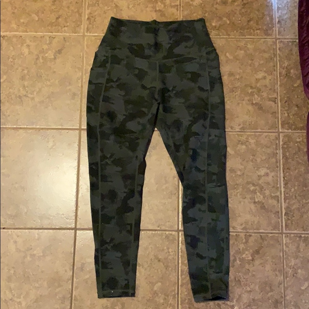 Colorful Koloa Camo Leggings